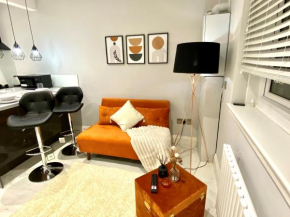 The Fratton Apartment with parking